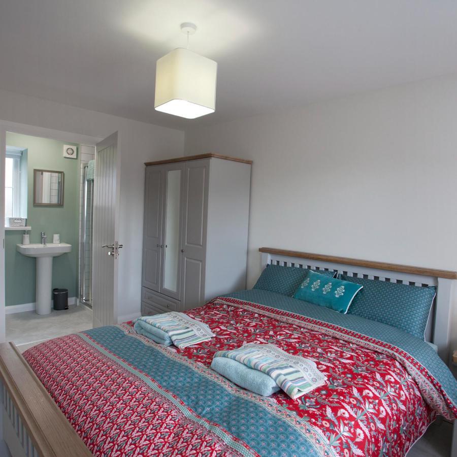 Cash Hill Farm Cottages Ballinamallard 外观 照片