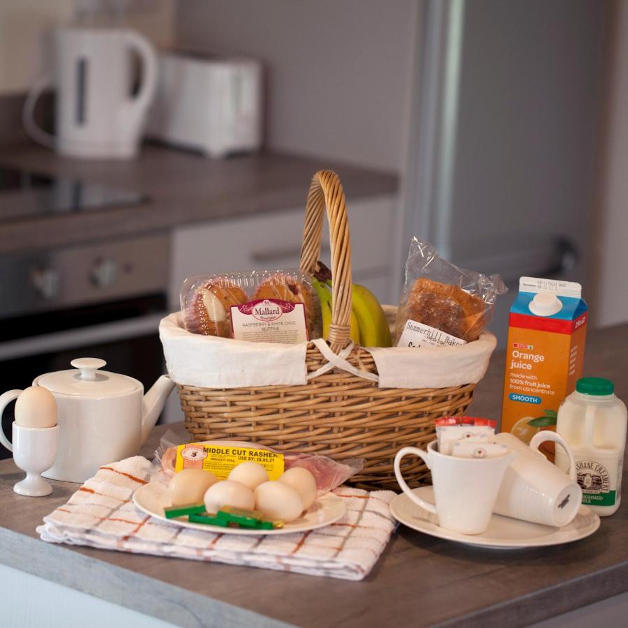 Cash Hill Farm Cottages Ballinamallard 外观 照片