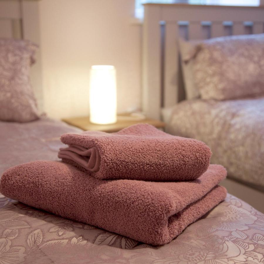 Cash Hill Farm Cottages Ballinamallard 外观 照片
