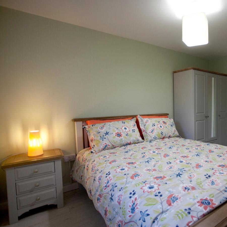 Cash Hill Farm Cottages Ballinamallard 外观 照片